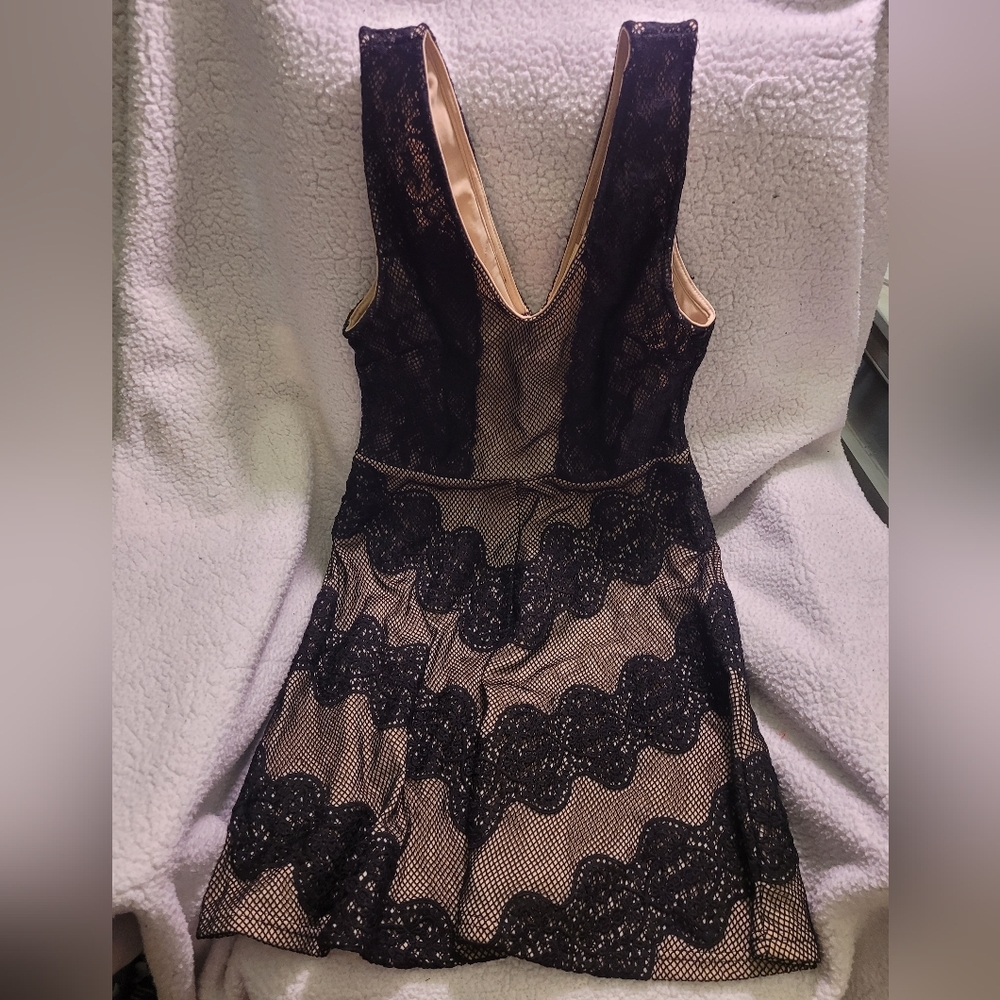 Miami Black Tan Lace Mesh Sleeveless Back Zip  Size M